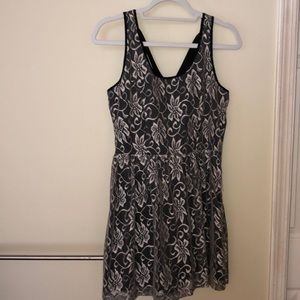 NWT Women’s lace cocktail dress